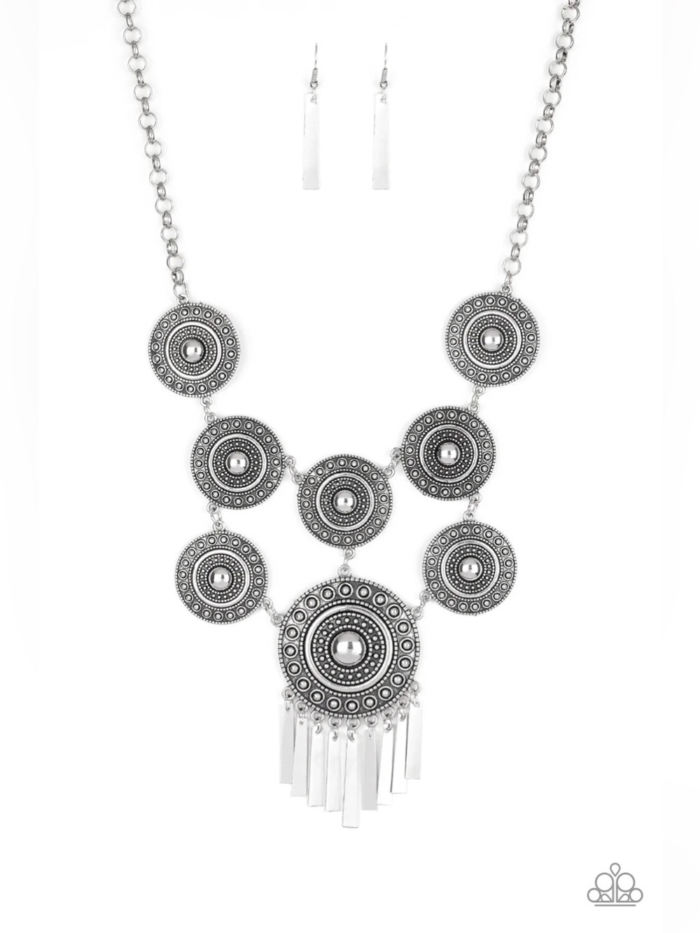 ❤️‍🔥5/$25❤️‍🔥 Modern Metalist Silver Necklace - Picture 2 of 3